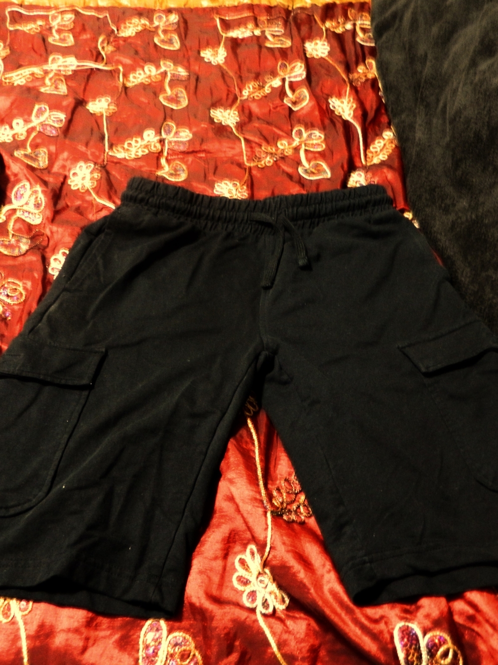 Men's Black Cargo Shorts - Casual Utility Style
